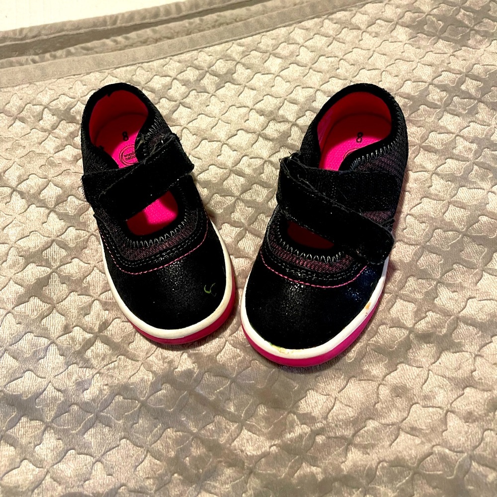 Girls size 8 shoes